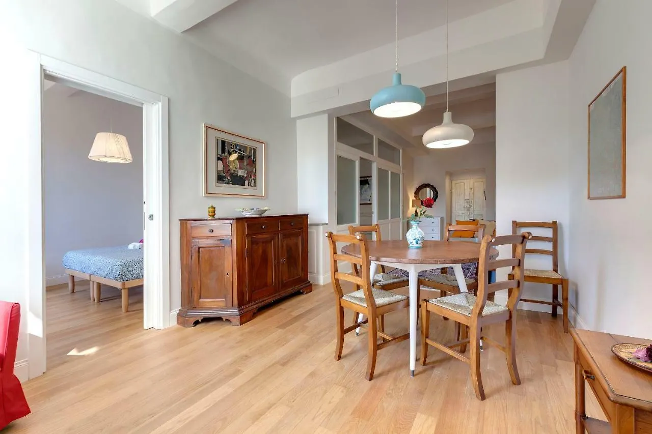 Route 30 Apartment Florence