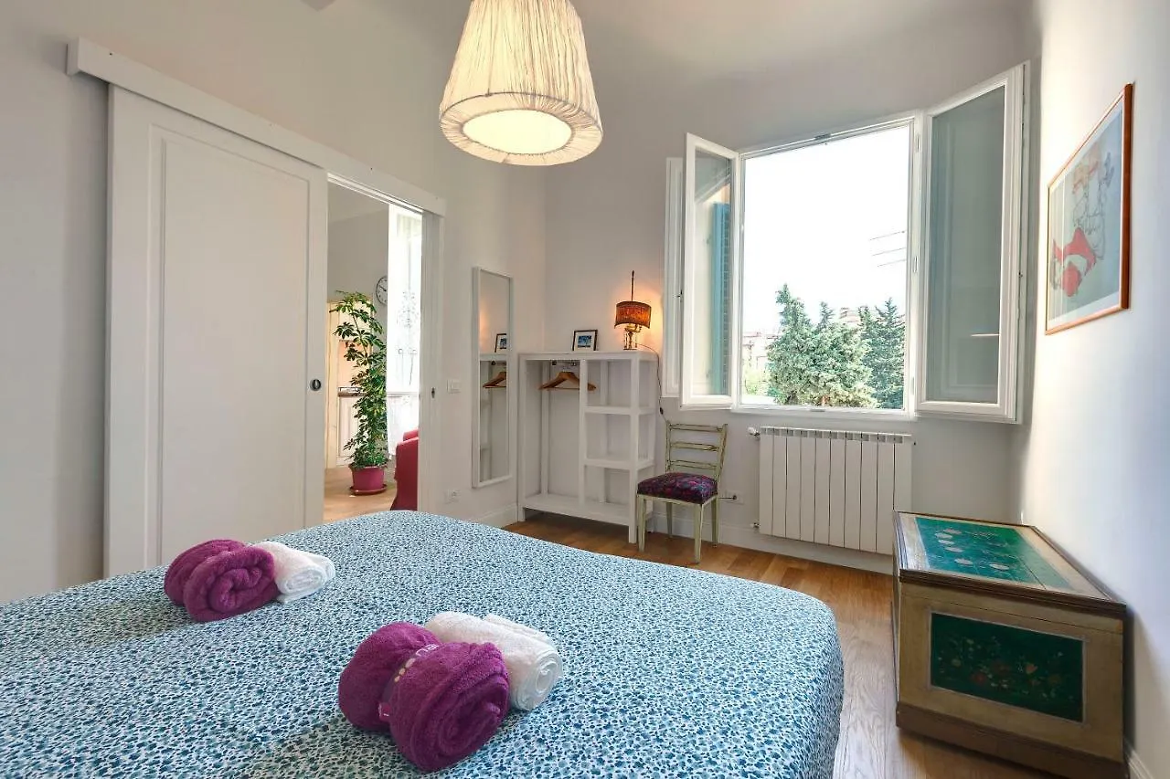 Route 30 Apartment Florence